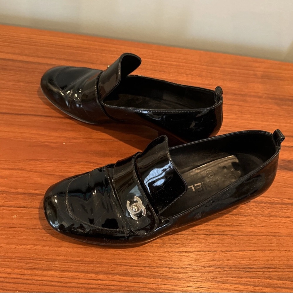 CHANEL Loafers Patent Leather Black Heeled Loafers Size 37 US 6.5/7 Women’s - Picture 11 of 12